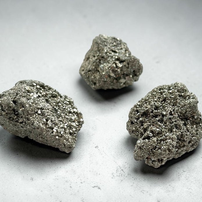 Neapstrādāts pirīts – Pārpilnībai, Aizsardzībai & Gribasspēkam