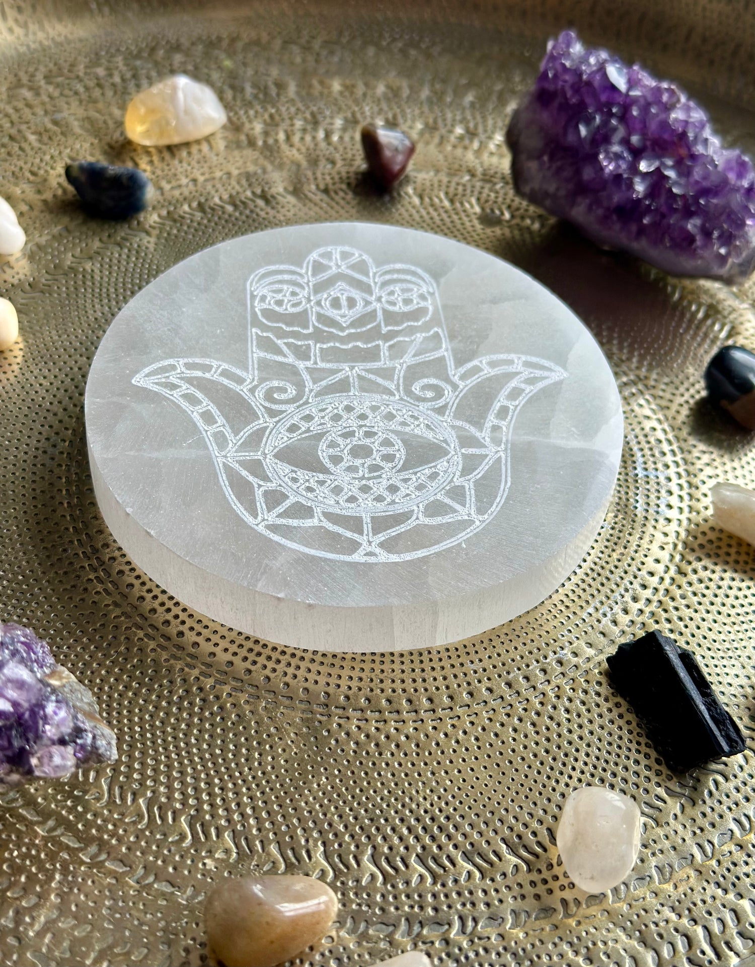 Selenite Charging Plate – Hamsa Design 10cm
