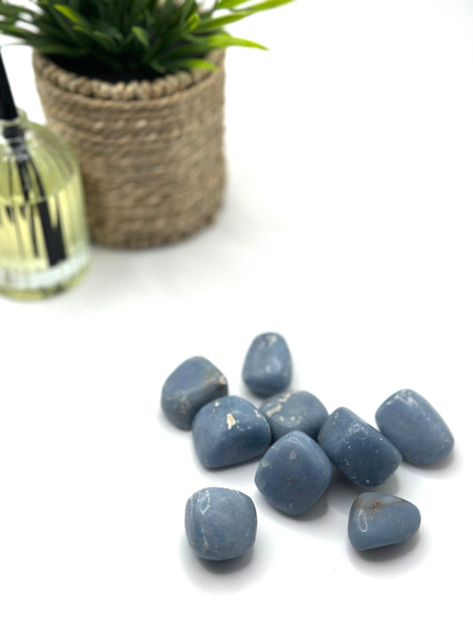 Angelite Tumbled Stone – Serenity & Higher Guidance (±2–3.5 cm)