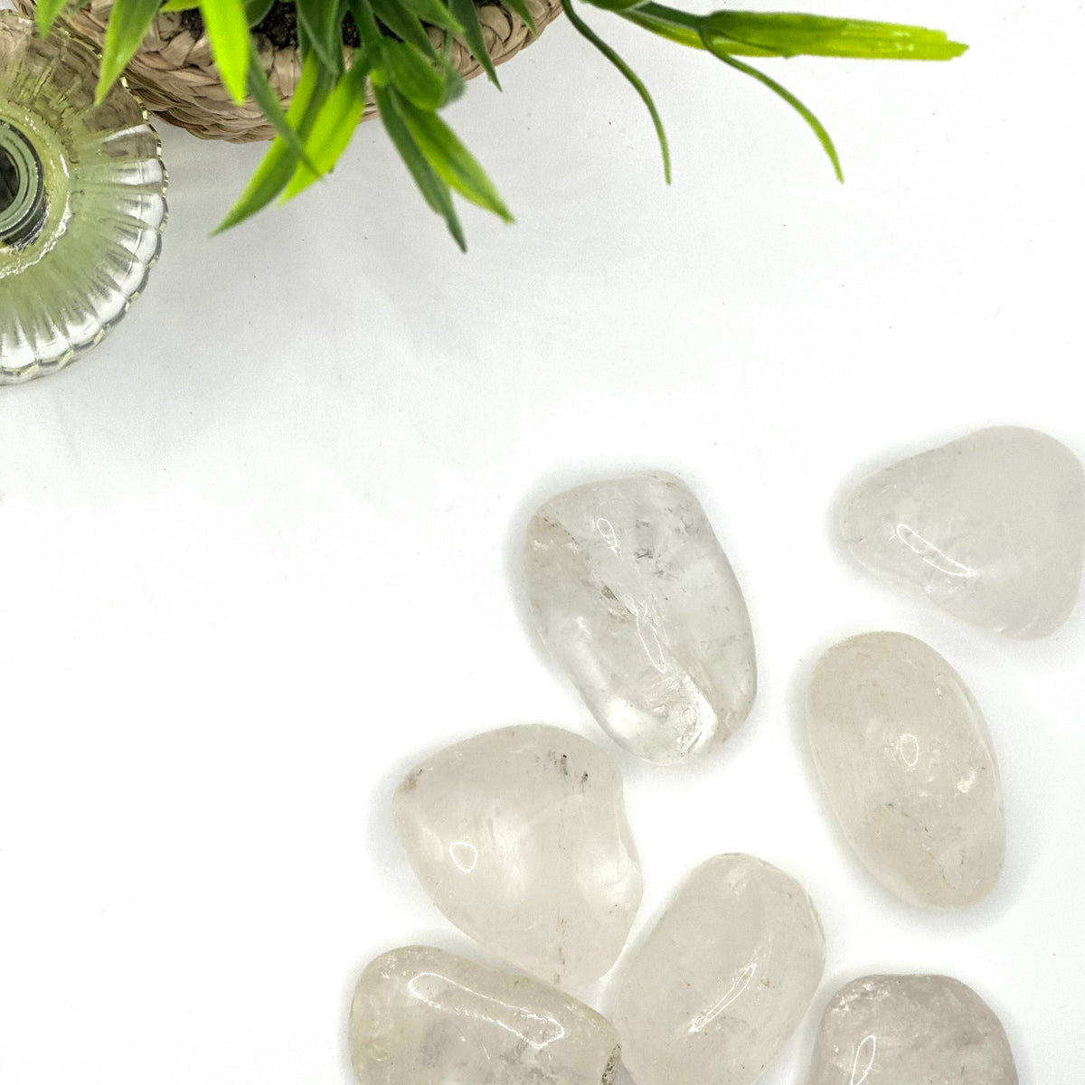 Rock Crystal (Clear Quartz) Tumbled Stone – Clarity & Energy (±3.5–4.5 cm)