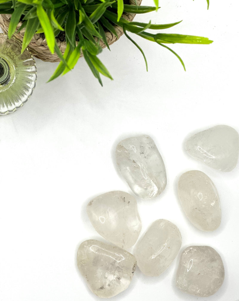 Rock Crystal (Clear Quartz) Tumbled Stone – Clarity & Energy (±3.5–4.5 cm)