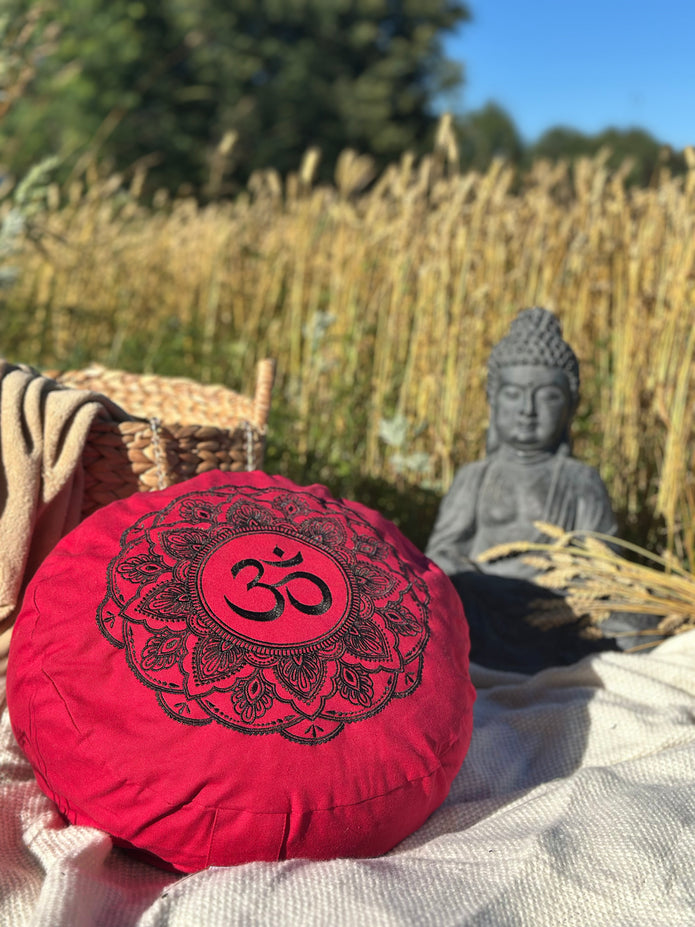 Meditācijas spilvens ar griķu sēnalu pildījumu-OM