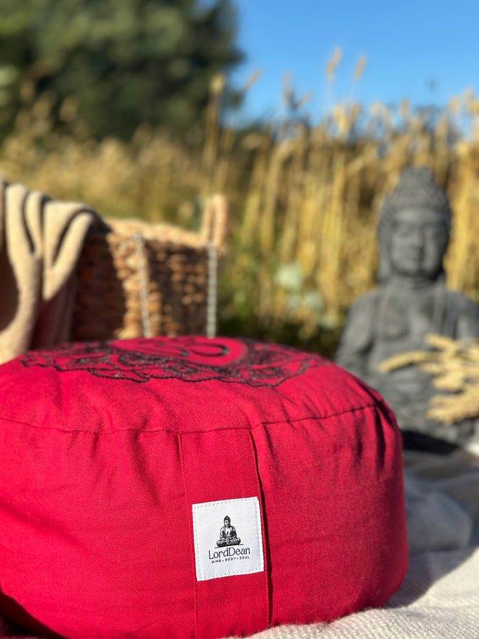 Meditācijas spilvens ar griķu sēnalu pildījumu-OM