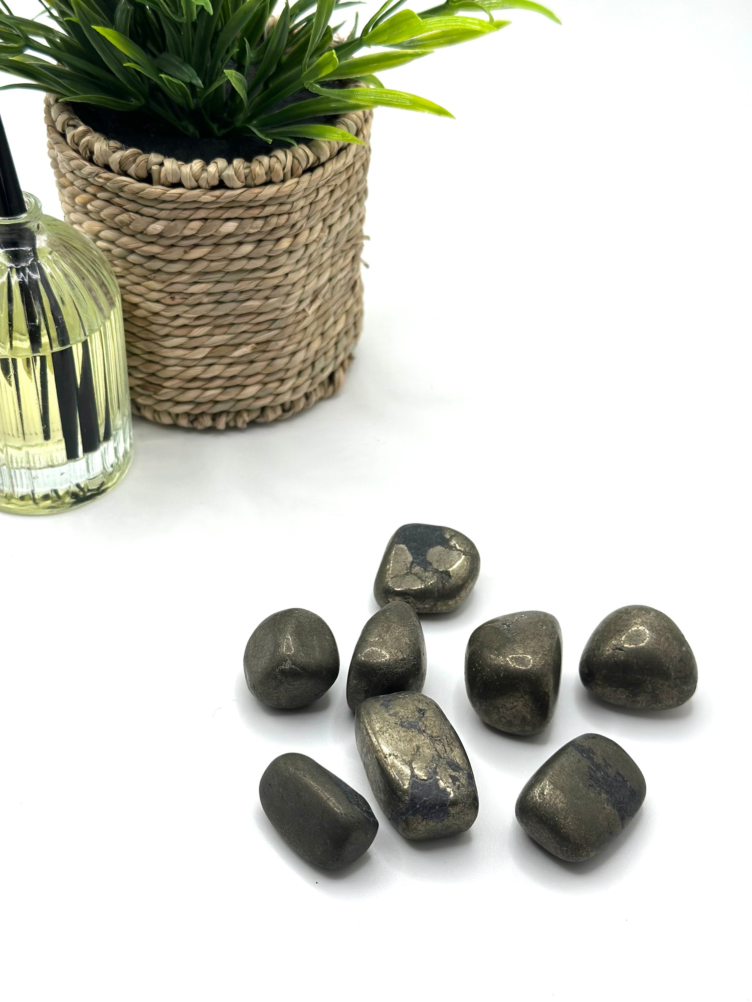 Pyrite Tumbled Stone – Abundance, Protection & Willpower (±1.5–3.5 cm)