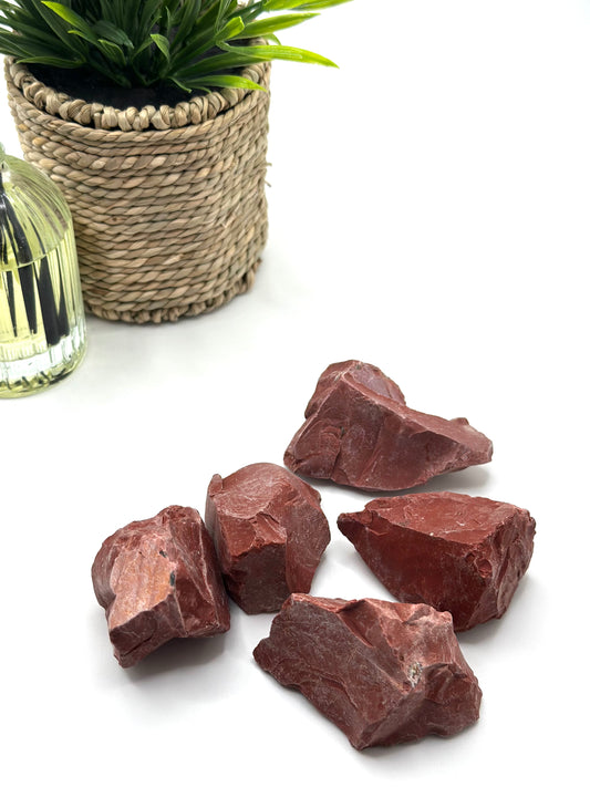Red Jasper Rough Stone – Strength & Stability (±4–6 cm)