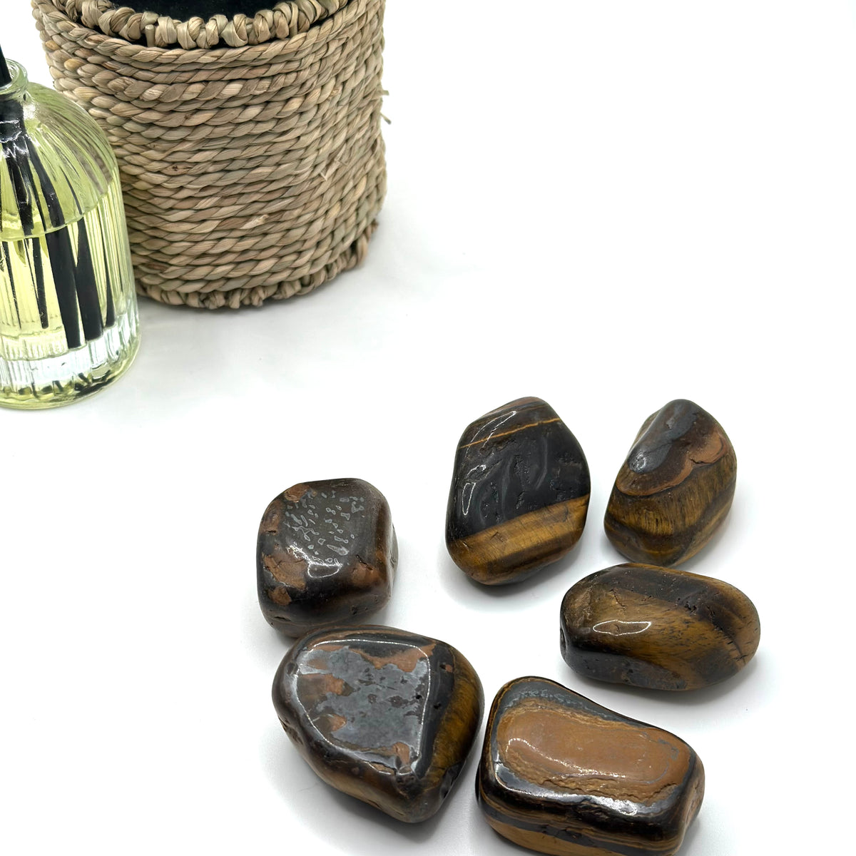 Tiger’s Eye Tumbled Stone – Courage, Focus & Protection (±3–6 cm)