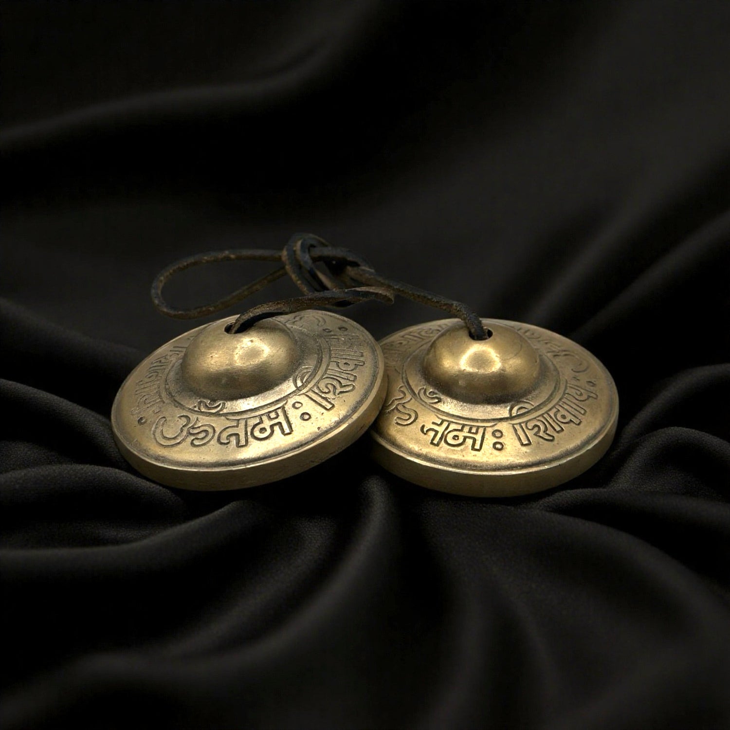 Tingsha Cymbals – Om Namah Shivaya Mantra, 6.5cm